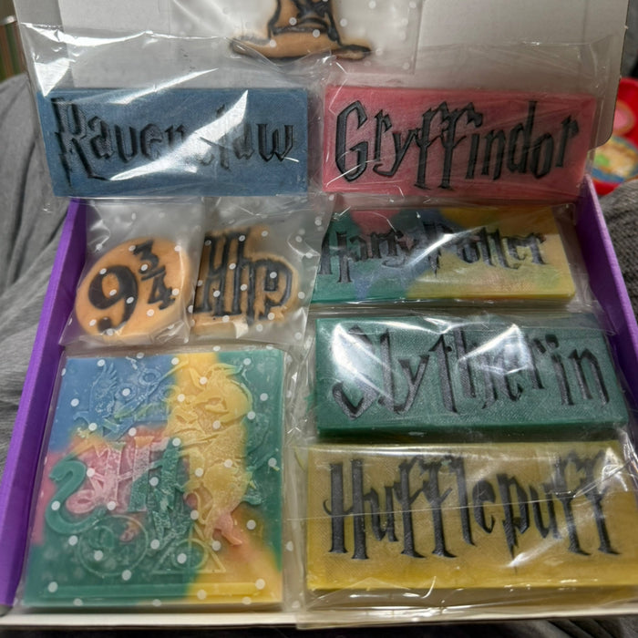 Witch or wizard collection 🇬🇧