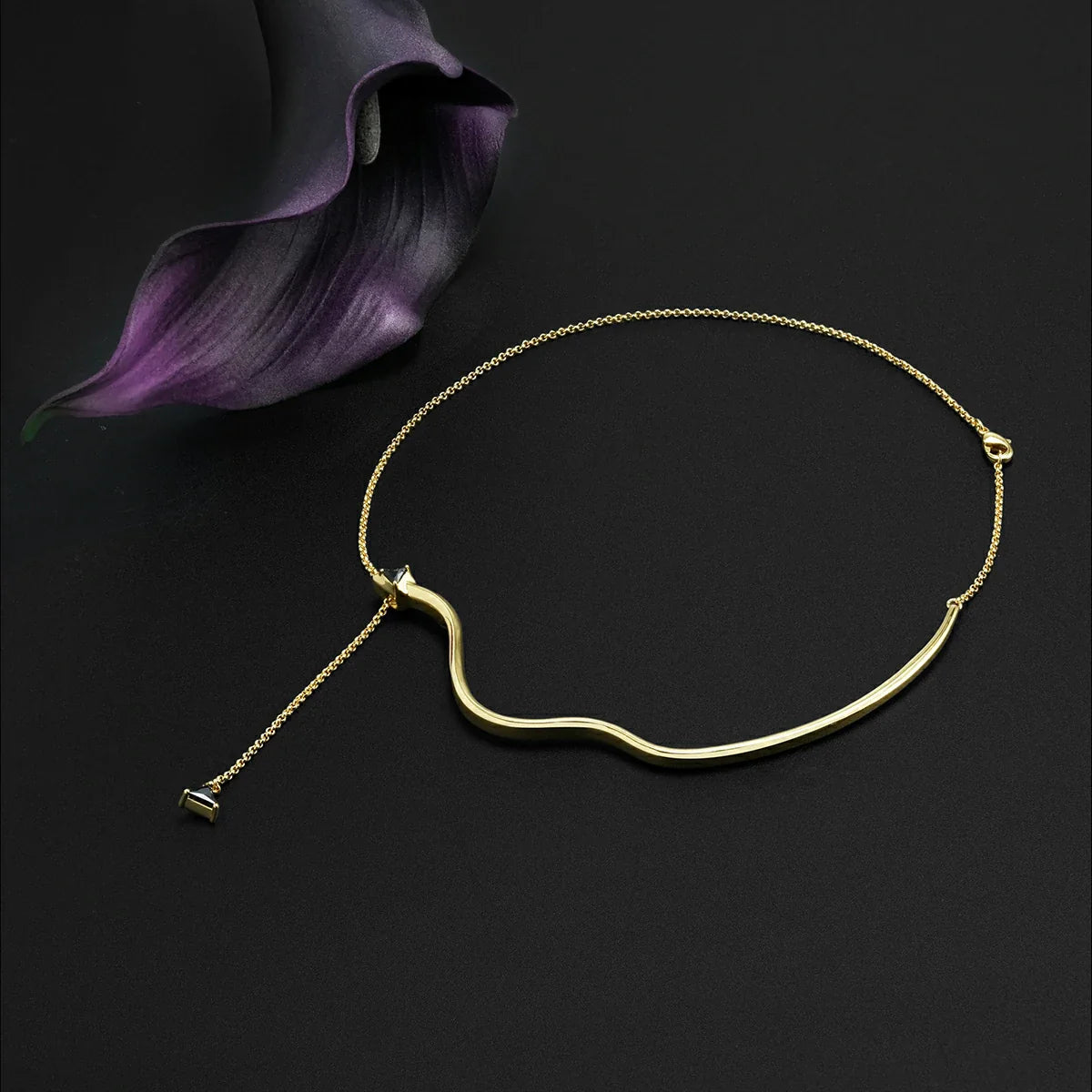 SERPENT TRACE LARIAT