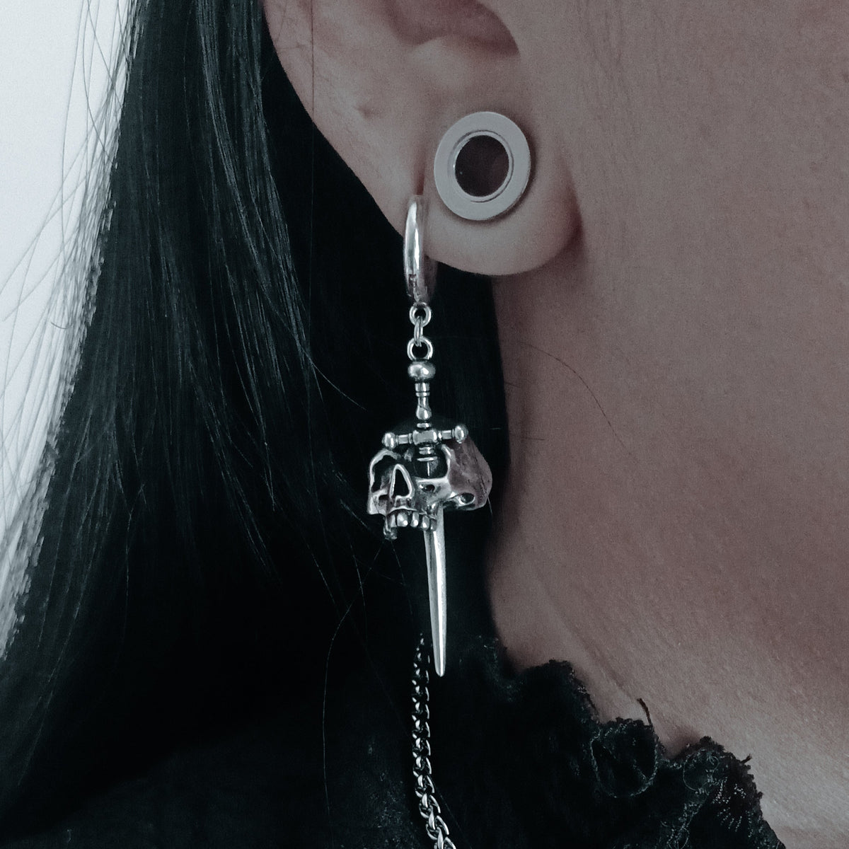 SKULL DAGGER EARRINGS