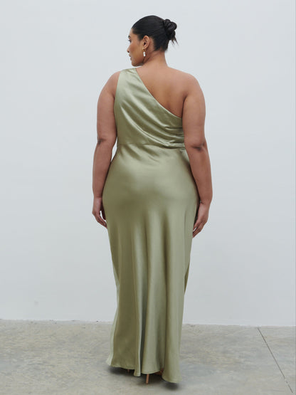 Juliet Ruched Maxi Bridesmaid Dress Curve - Matte Olive