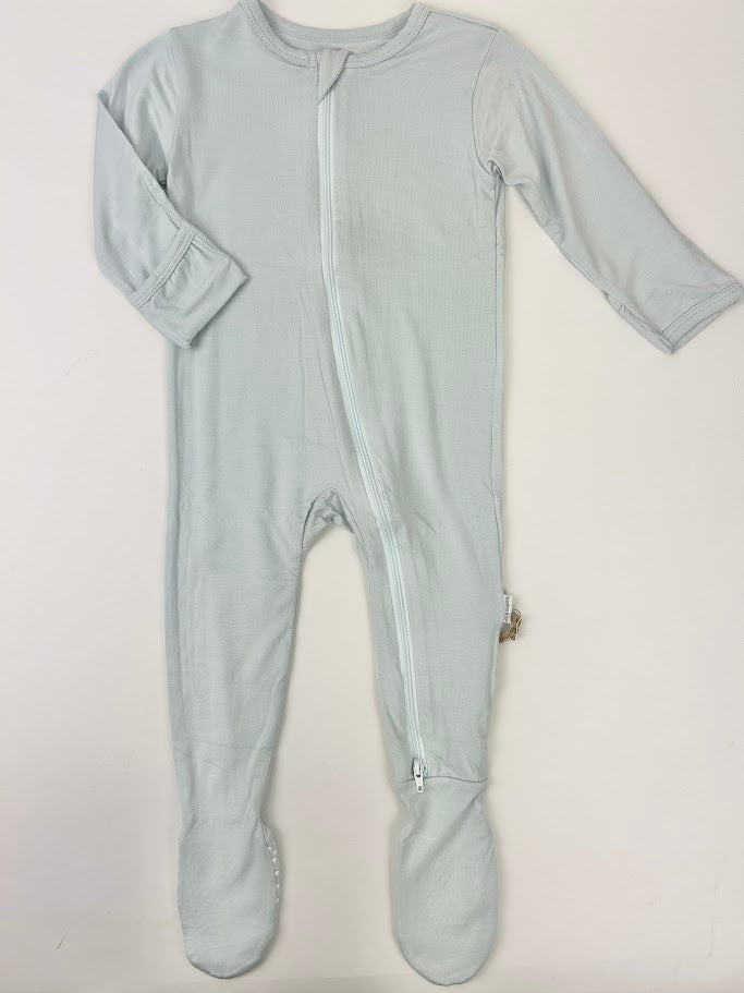 Blue 2-Way Zipper Footie Baby in 0-3M at Wrapsody