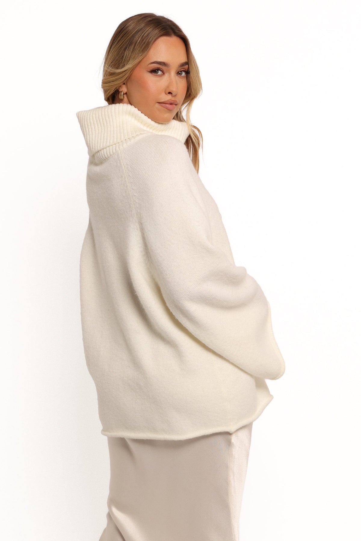 Bindy Cowlneck Knit Sweater - White
