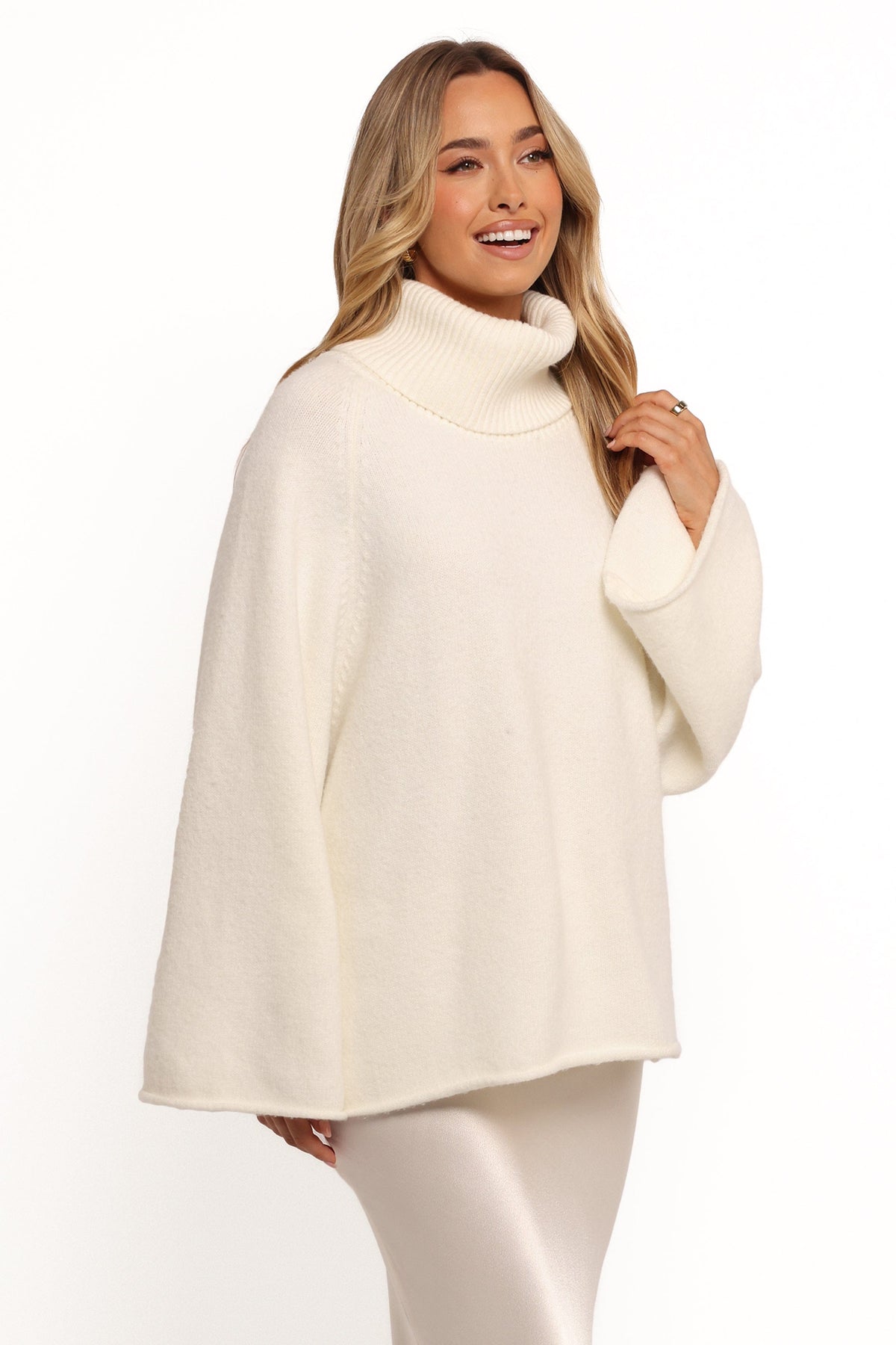 Bindy Cowlneck Knit Sweater - White
